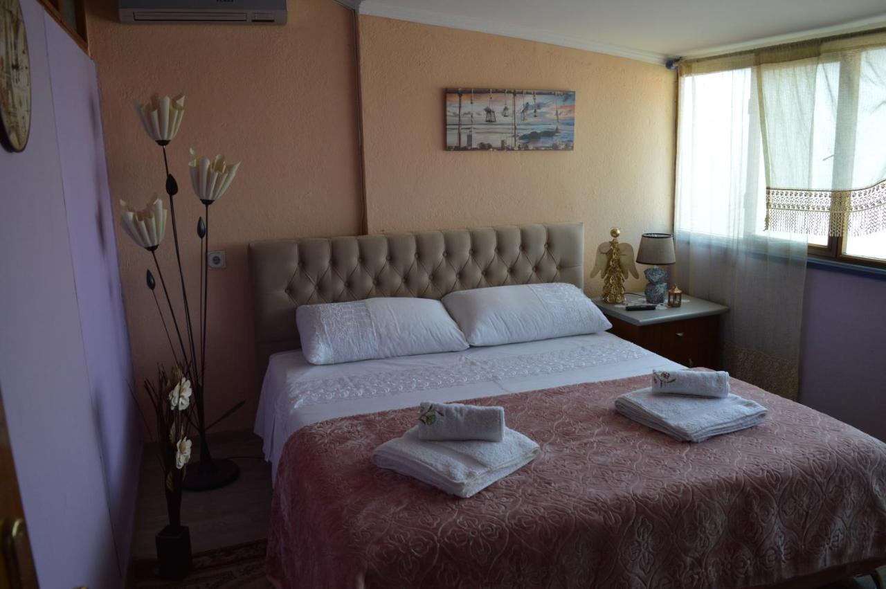 Inn Korca, Center City Apartament المظهر الخارجي الصورة