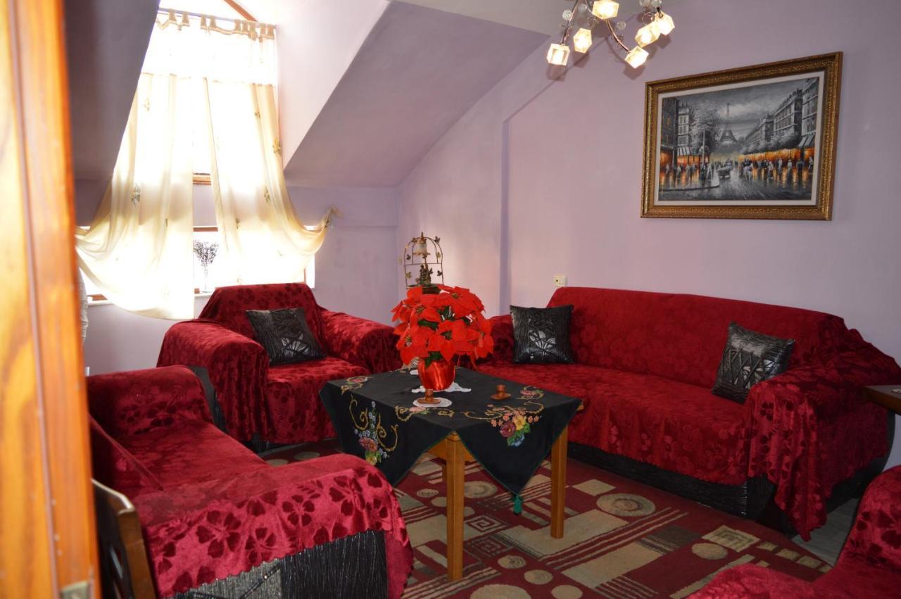 Inn Korca, Center City Apartament المظهر الخارجي الصورة